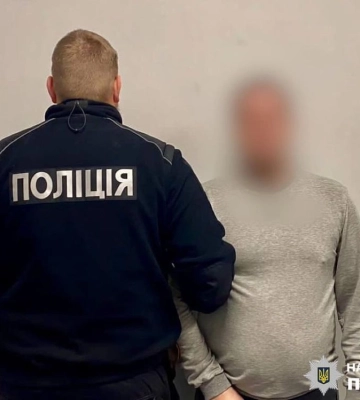 Отримав підозру мешканець Київщини, який привласнив телефон і банківську картку члена екіпажу, загиблого в авіакатастрофі у Броварах. ФОТО