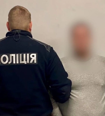 Отримав підозру мешканець Київщини, який привласнив телефон і банківську картку члена екіпажу, загиблого в авіакатастрофі у Броварах. ФОТО