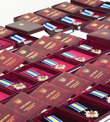 Відзначено державними нагородами посмертно 40 захисників з Сумщини Відзначено державними нагородами посмертно 40 захисників з Сумщини