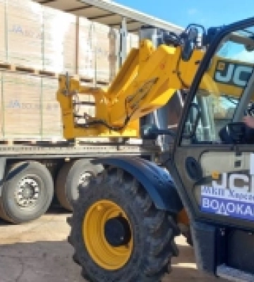 Херсонська міська громада отримала понад 900 сонячних панелей від Німеччини