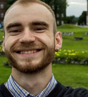 Здійснили мрію: у Вінниці родина загиблого захисника відкрила книгарню у пам&#039;ять про сина. СУСПІЛЬНЕ | ЛЮДИ