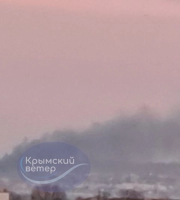 Кримські ЗМІ повідомили про вибухи у Феодосії, Роздольному та Гвардійському