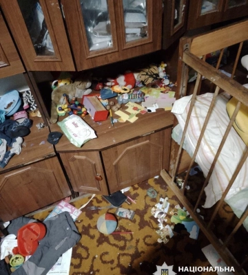 Залишила малолітніх дітей вдома на дві доби: жительку Харківщини притягнули до відповідальності