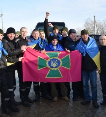 Ще п&#039;ятьох військовослужбовців Луганського прикордонного загону повернули з полону