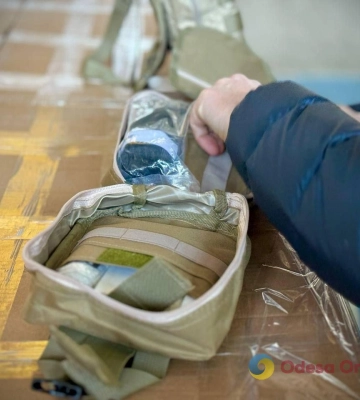 Генератори та аптечки: Одеса отримала чергову партію гуманітарної допомоги від Стамбула
