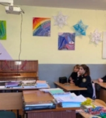 Росіяни скинули авіабомбу на школу в Бериславському районі Херсонщини: Постраждалих немає. ФОТОрепортаж