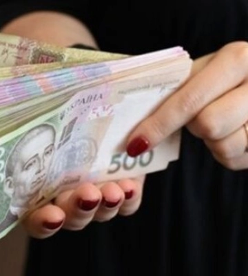 На Черкащині працівниця банку привласнила майже 4 млн грн