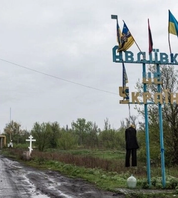 Оккупанты под Авдеевкой постоянно меняют тактику наступления, оборона города держится - военнослужащий