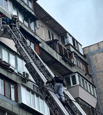 У Дніпровському районі столиці горіла квартира, є загибла