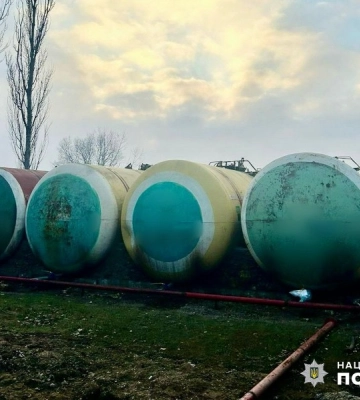 На Одещині група злочинців продавала фальсифіковане пальне на автозаправках