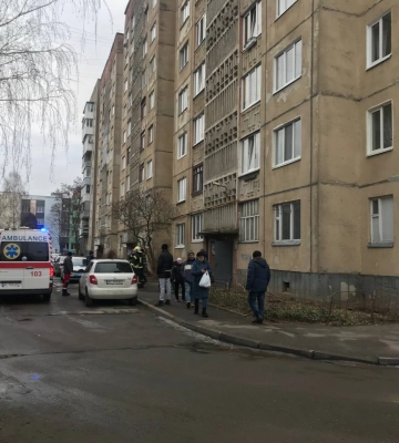 У Луцьку горіла квартира: евакуювали чотирьох людей. Фото