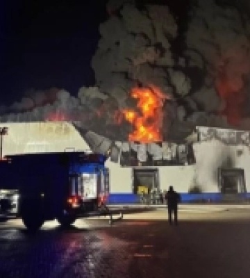 На Волині горіло підприємство «Пан Курчак»: залучали 15 одиниць техніки