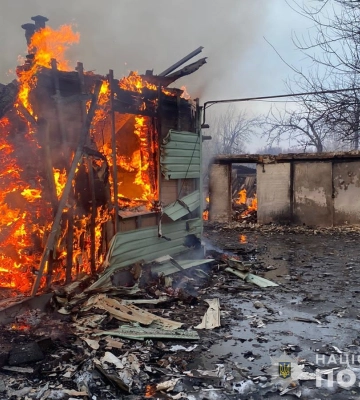 Зруйновано домоволодіння, пошкоджено багатоквартирні будинки та аптеки: наслідки обстрілів Сумської області
