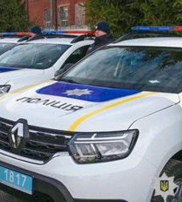 Поліція Полтавщини отримала 13 автомобілів для виконання завдань в зоні бойових дій