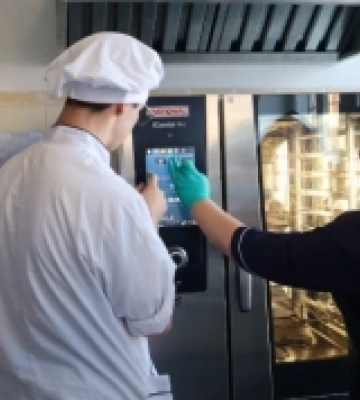 На Одещині 120 шкільних кухарів пройдуть навчання в межах реформи харчування