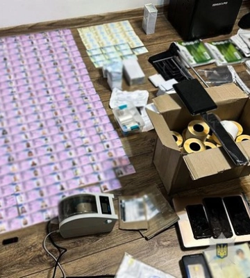 На Вінниччині судитимуть чоловіків, які виготоволяли фальшиві документи