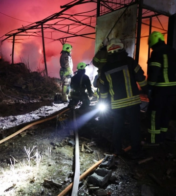 Херсонська ОВА показала наслідки нічних ворожих обстрілів Херсона (відео)