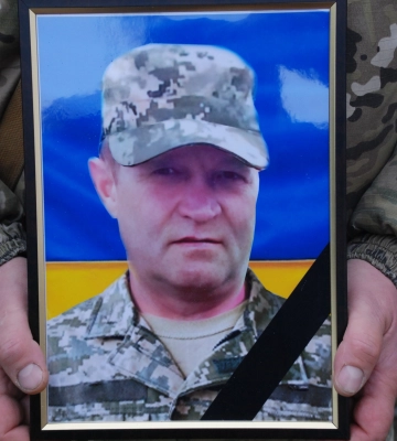 Шосткинщина прощалася з земляком Олександром Савіним, який загинув на фронті
