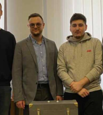 Львівські студенти створили портативну зарядну станцію для потреб ЗСУ
