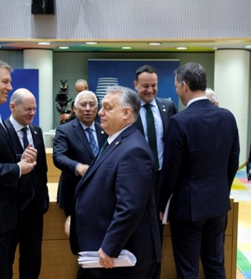 Гроші від ЄС будуть. Як переконали Орбана