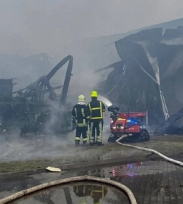 На Волині горіло підприємство «Пан Курчак»: залучали 15 одиниць техніки