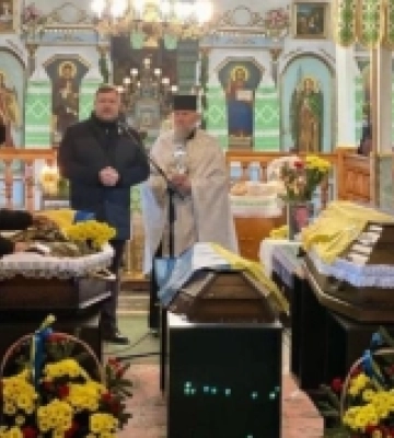У Нововолинську попрощалися із двома захисниками – Олександром Карабіним та Володимиром Кузьменком
