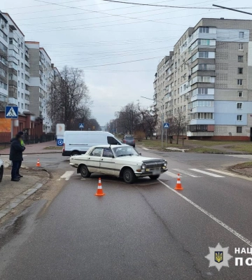 У Черкасах на перехресті збили жінку
