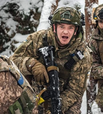 У Нью-Йорку Донецької області з-під завалів витягнули тіла 5 осіб