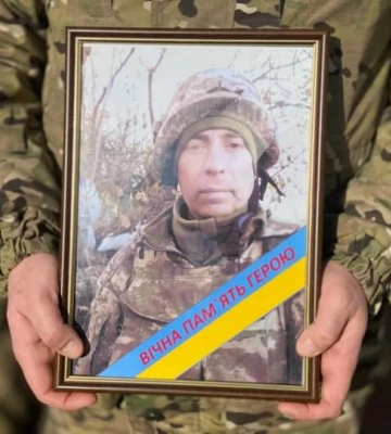 Роменська громада попрощалася з героєм Дмитром Картавим