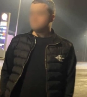 Патрульні Мукачева виявили керманича, який порушив ПДР та намагався надати хабар