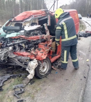 У ДТП на Рівненщині вже четверо загиблих (ФОТО, ВІДЕО)