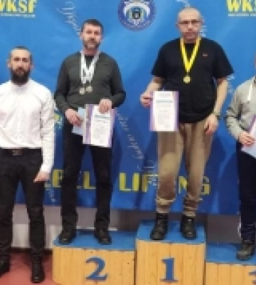 У Сарнах провели фестиваль гирьового спорту серед ветеранів: найкращі гирьовики зі Степаня, Вараша та Рівного