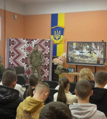 Співробітники Яворівського РТЦК та СП зустрілися з мостиськими школярами