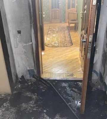 У Луцьку охоронець Федерації футболу України разом з спільниками підпалив двері квартири