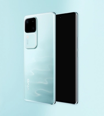 vivo V30: AMOLED-дисплей на 120 Гц, чип Snapdragon 7 Gen 3, захист IP54 і три камери на 50 МП