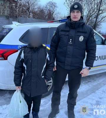 Конотопські поліцейські повернули додому малолітнього хлопчика