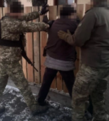 СБУ знешкодила агентурну мережу фсб: серед затриманих – інженерка оборонного заводу та чиновниця міськради на Донеччині