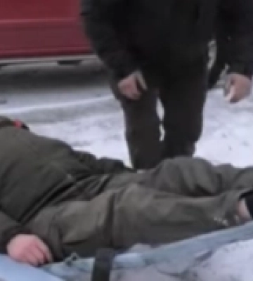 Волинські  волонтери налагодили виробництво візків для евакуації поранених