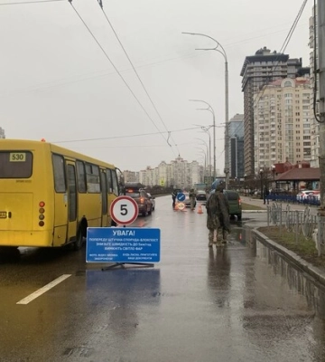 На столичній Оболоні поліція та військові шукають ДРГ 