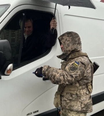 Київ на вухах: ТЦК та поліція перекрили Оболонський район, всі авто гальмують, що відбувається