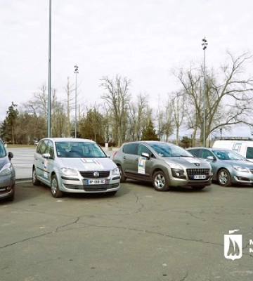 «Нарбонна-Україна» передала Миколаєву автівки для комунальних служб та підрозділу ТрО