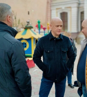 В Одесі проводять протиаварійні роботи у дитсадку, який постраждав від ракетного удару