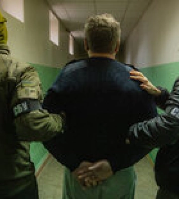 Работали на ФСБ: СБУ провела спецоперацию, поймала должностных лиц спецслужб – видео, фото