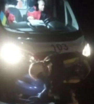 На Волині автівка швидкої потребувала допомоги рятувальників