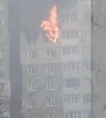 Палають багатоповерхівки і станція СТО: нові дані про наслідки ворожої атаки на Київ, фото