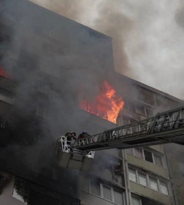 Внаслідок атаки РФ у Києві 13 постраждалих, 12 людей госпіталізували (оновлено)