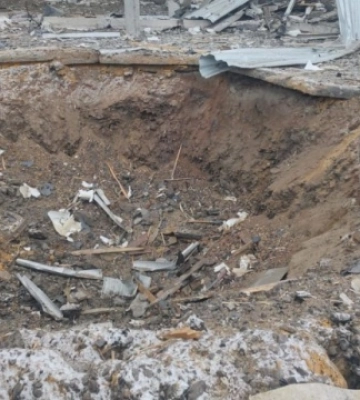 Окупанти скинули три бомби на Юнаківську громаду в Сумській області (ФОТО)