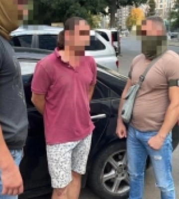 Рівне: до суду скерували справу одесита, який відправляв ухилянтів у «закордонні відрядження»