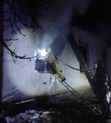 У Тростянці співробітники ДСНС ліквідували загоряння майстерні