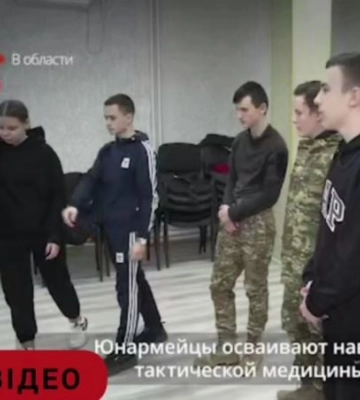 Их основная задача - выполнить задачу командира: оккупанты готовят пушечное мясо из мелитопольских детей 